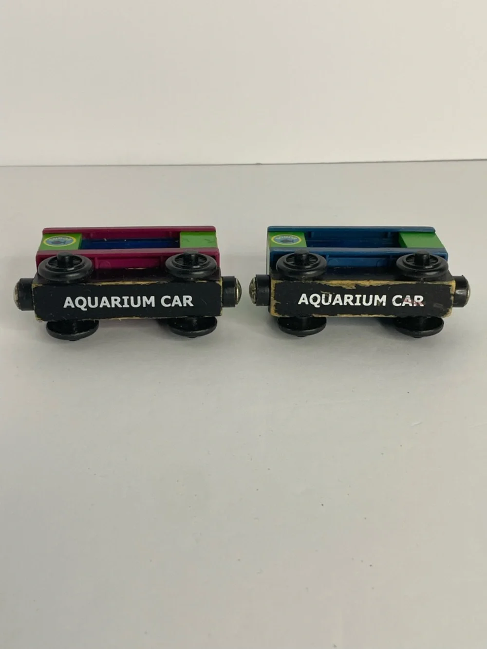 2002 Thomas and Friends Wood Aquarium Shark and Octopus Cars Magnetic - Picture 4 of 11